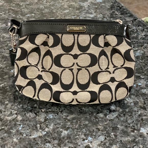 Coach Handbags - Coach Signature Wristlet NWOT